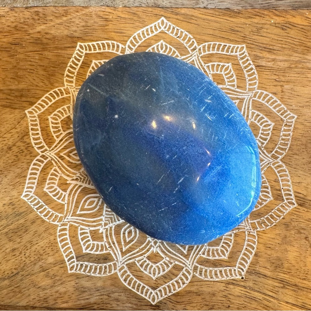 Blue Aventurine Palm Stone